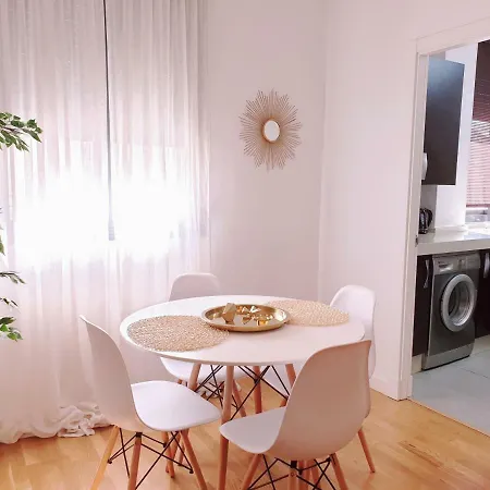 Sherryflat Moneo - Parking